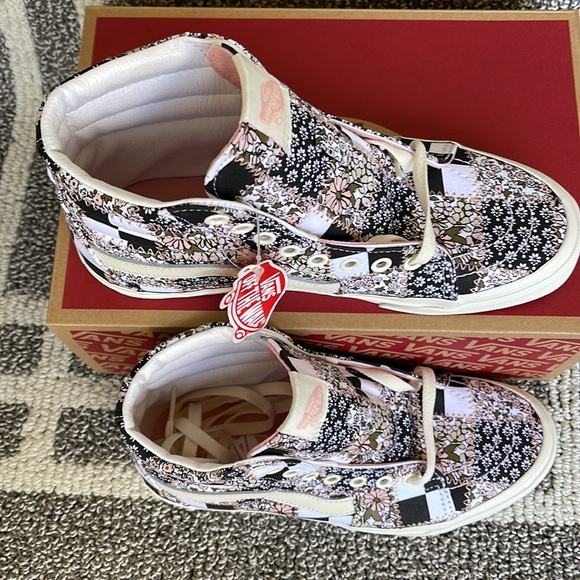 Vans Sk8-Hi Patchwork Floral Multi Marshmallow Pink MENS - Picture 4 of 16